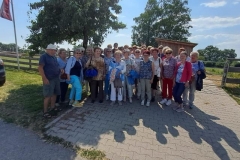 Gruppenbild-vor-Gut-Aiderbichl